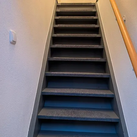 Scheibel Mit 2 Schlafzimmer *