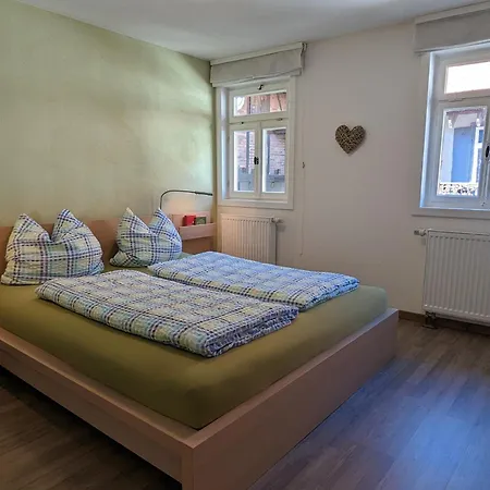 Scheibel Mit 2 Schlafzimmer דירה באד וויבל
