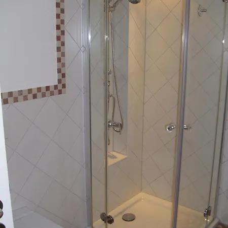 Scheibel Mit 2 Schlafzimmer * באד וויבל